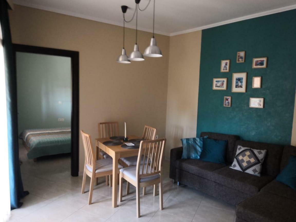 Comfortable Apartment Near The Central Beach Nea Skioni Exterior photo